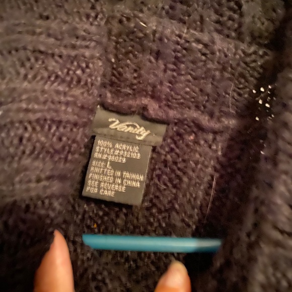 Sweater - Picture 2 of 2